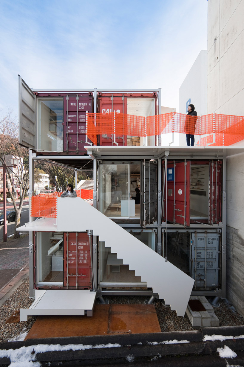 shipping-container-homes-34