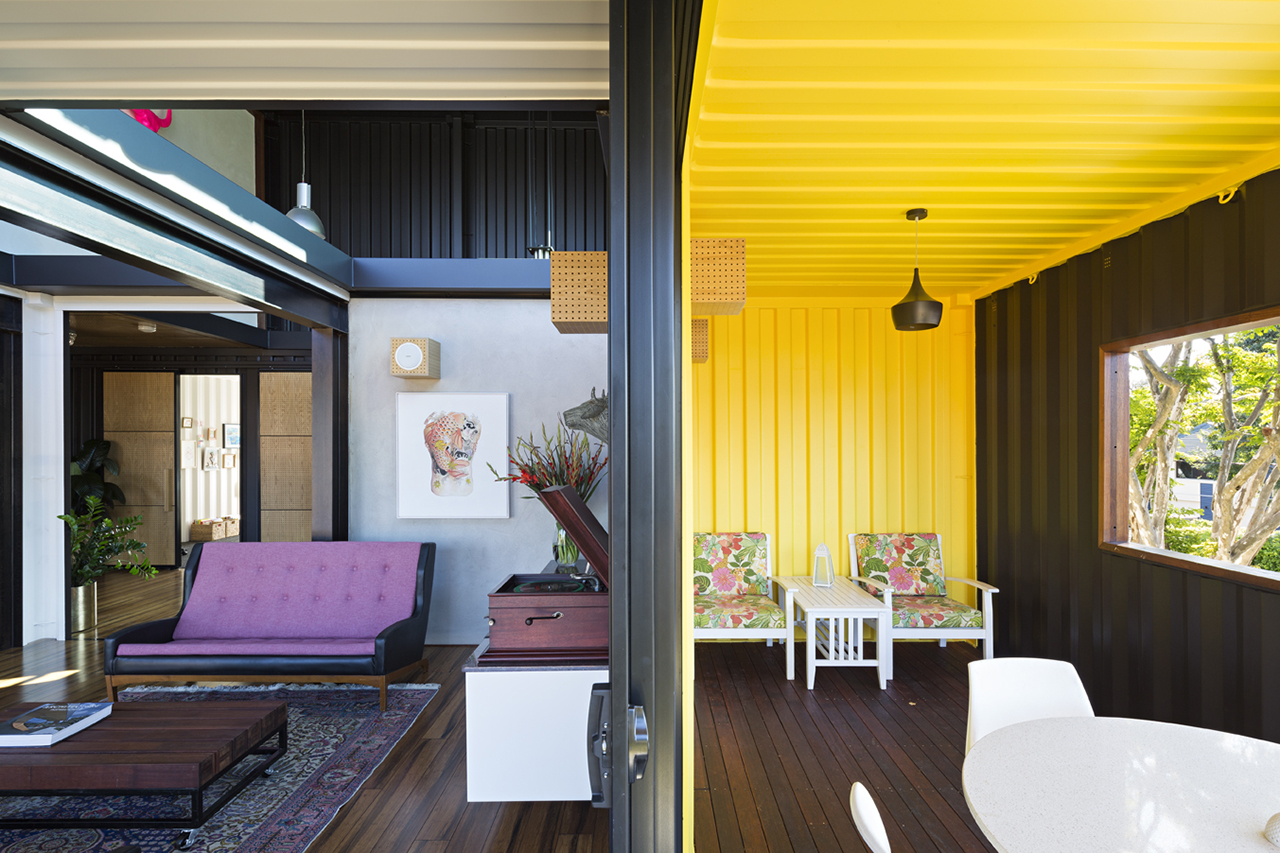 shipping-container-homes-14